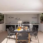 Ilania Luxury Vila Tsoukaládhes