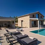 Vila Ilania Luxury