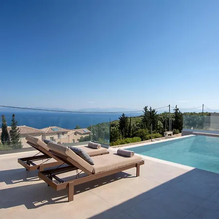 Ilania Luxury Villa Tsoukaládhes