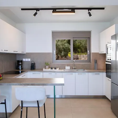 Ilania Luxury Tsoukaládhes