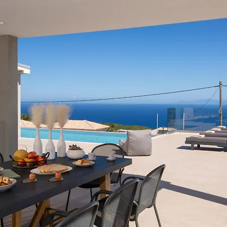 Villa Ilania Luxury Tsoukaládhes