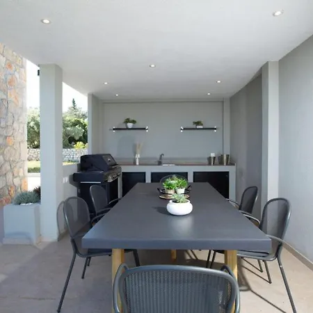 Ilania Luxury