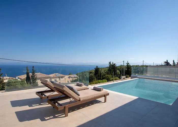Ilania Luxury Villa Tsoukaládhes