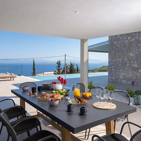 Ilania Luxury Tsoukaladhes