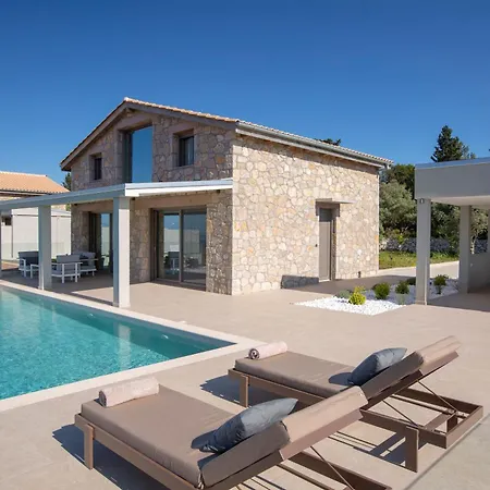 فيلة Ilania Luxury Tsoukaládhes