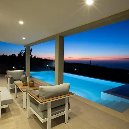 Ilania Luxury * Tsoukaládhes
