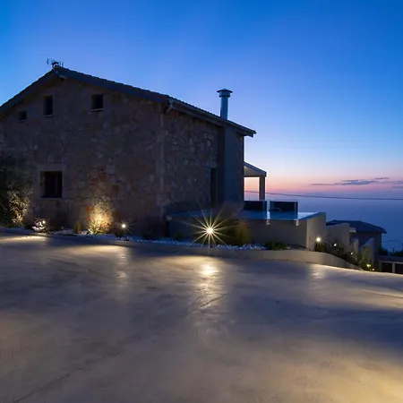 فيلة Ilania Luxury