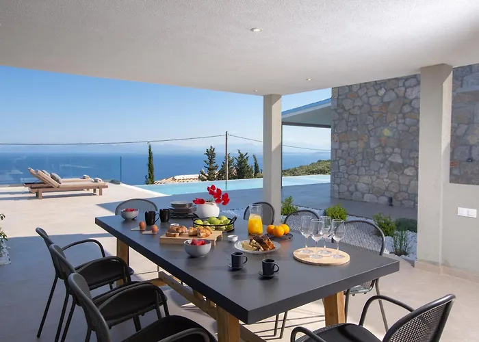 Ilania Luxury Τσουκαλάδες