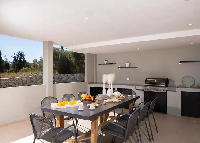 Ilania Luxury Τσουκαλάδες